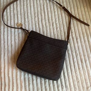 Micheal Kors Crossbody Purse